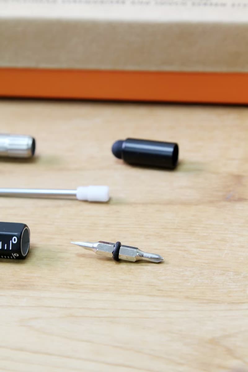 英國GENTLEMEN'S HARDWARE六合一多功能Tool Pen黑色金屬工具筆