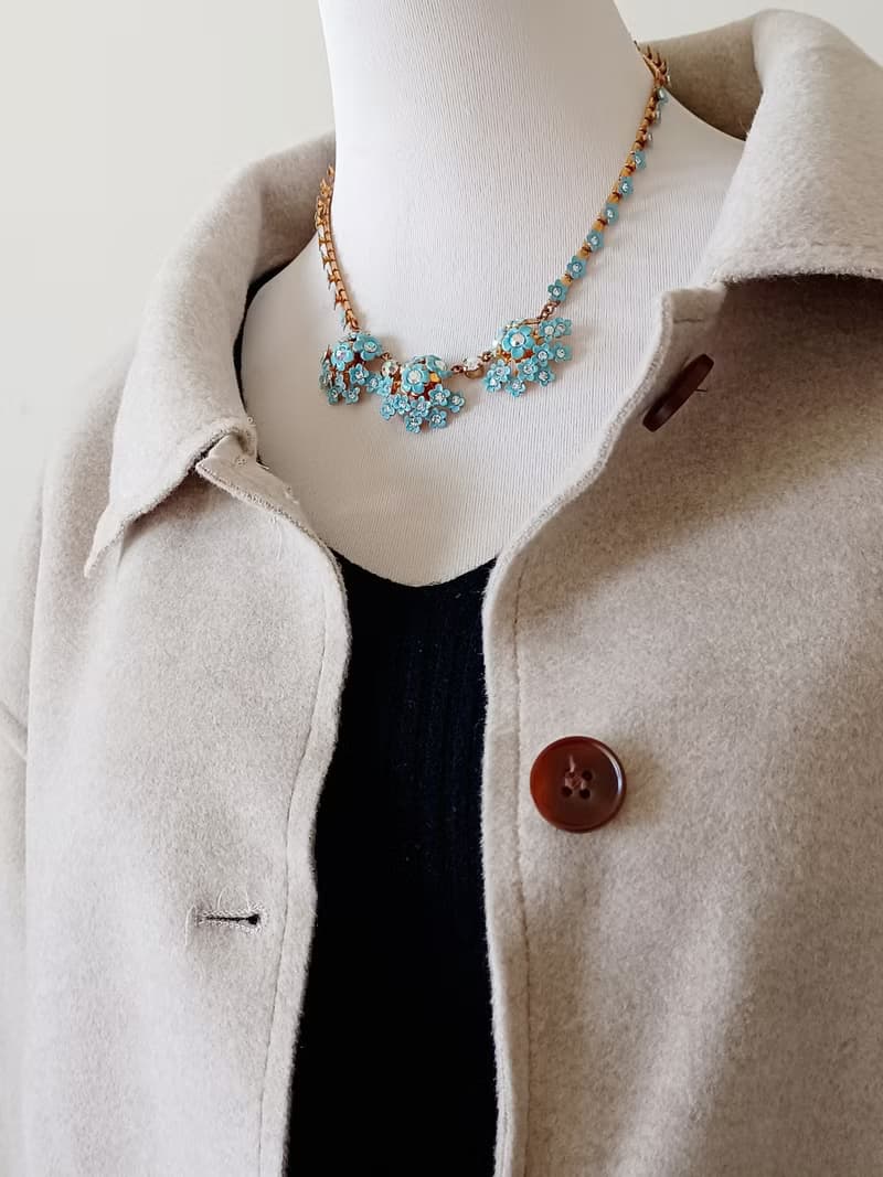 vintage jewelry 古董黃銅藍色琺瑯小雛菊項鍊