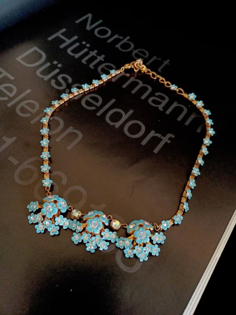 vintage jewelry 古董黃銅藍色琺瑯小雛菊項鍊