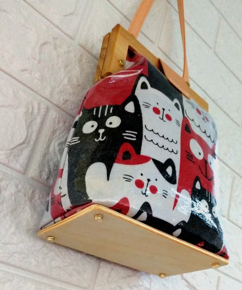 【MY。手作】木架子口金手袋 ~ 胖胖的貓咪