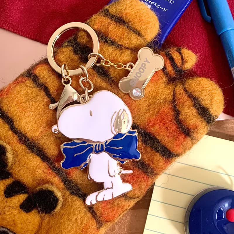 寶藍Snoopy 史努比鑰匙圈吊飾 金工琺瑯藍色史奴比狗狗