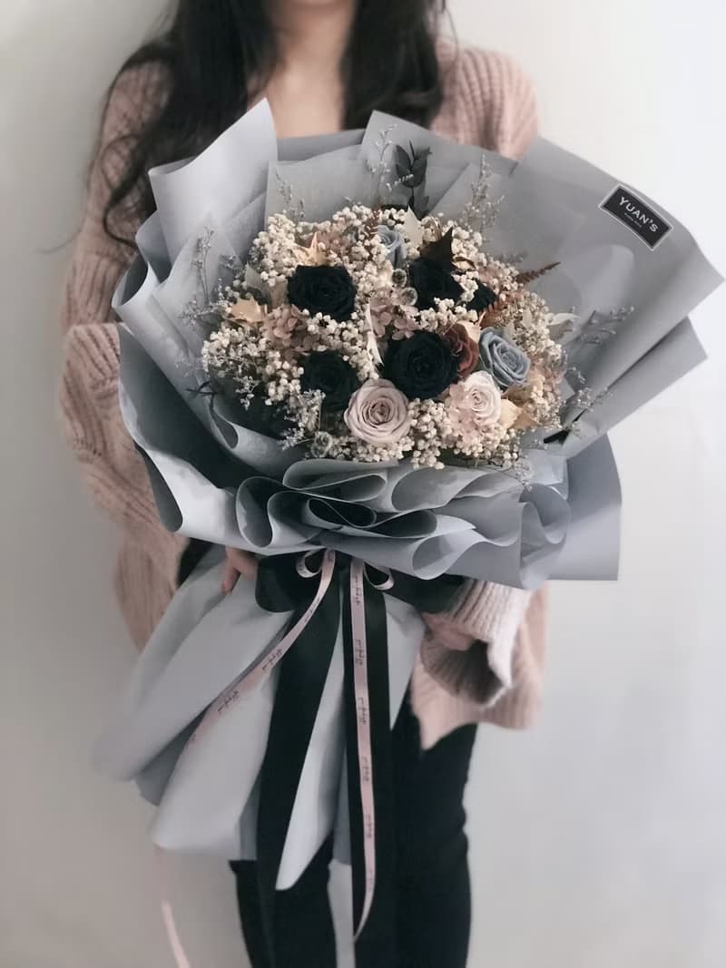 情人節花束 畢業花束 生日禮物 永生大花束 韓式綁花 黑玫瑰 繽紛