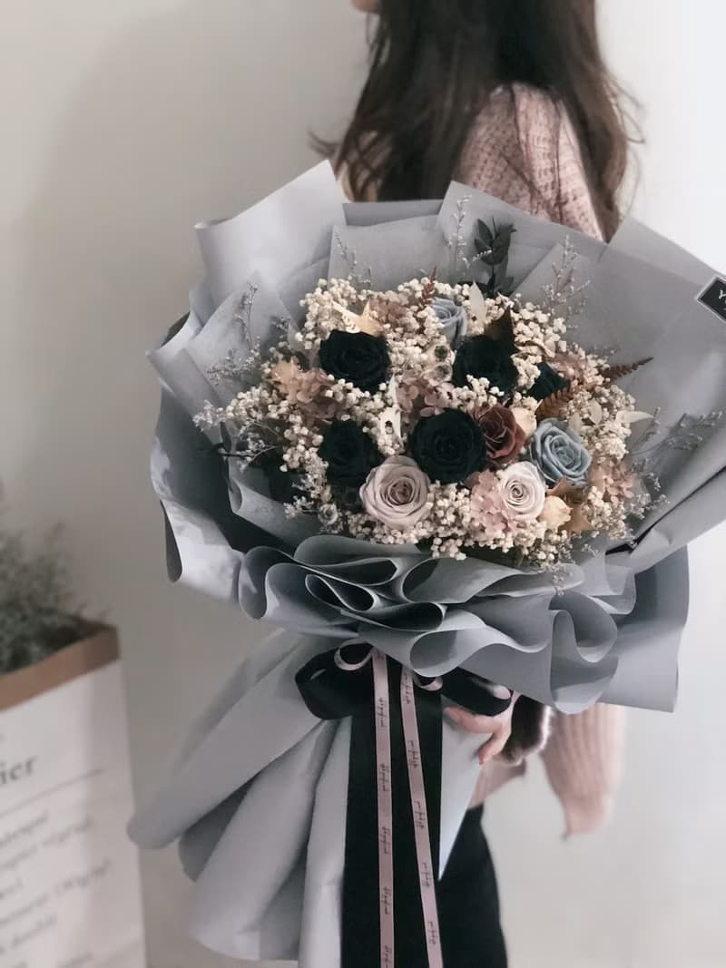 情人節花束 畢業花束 生日禮物 永生大花束 韓式綁花 黑玫瑰 繽紛