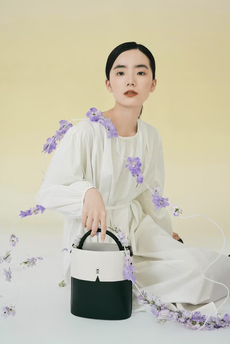 Gaia Bucket Bag 素皮革 水桶包 手提包 側背包 黑色x米白色