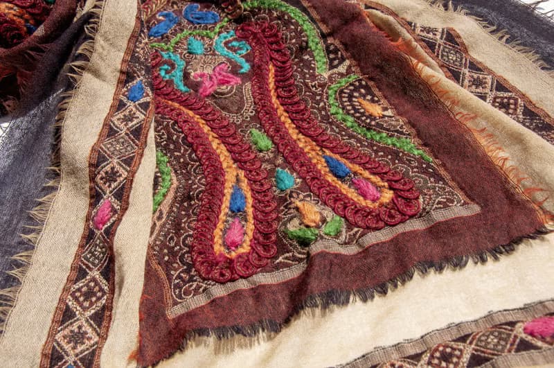 喀什米爾Cashmere/水煮羊毛披肩/針織圍巾/刺繡圍巾/羊絨披巾-花