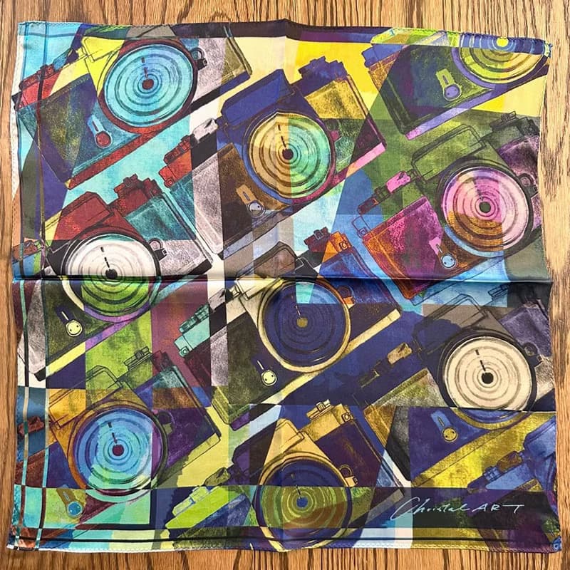 50cm角_silkscarf_マルチカラーカメラ柄のシルクスカーフChristalART