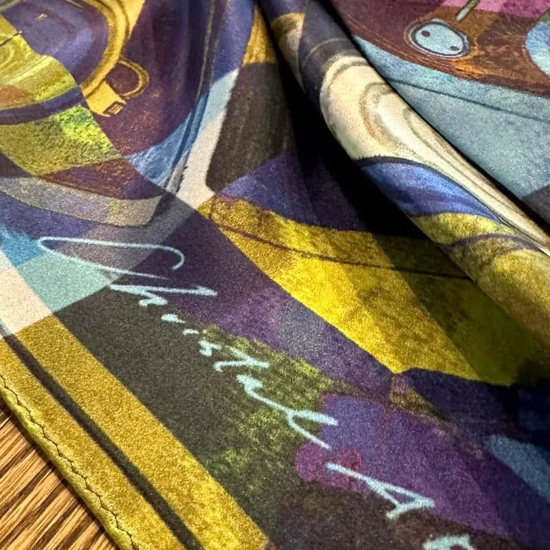 50cm角_silkscarf_マルチカラーカメラ柄のシルクスカーフChristalART