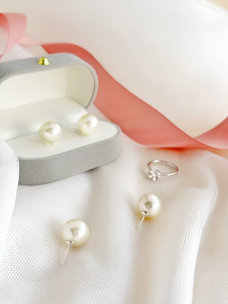 【結婚禮物】奧地利珍珠耳環－白月光 禮盒 婚禮 新娘 耳夾 婚紗