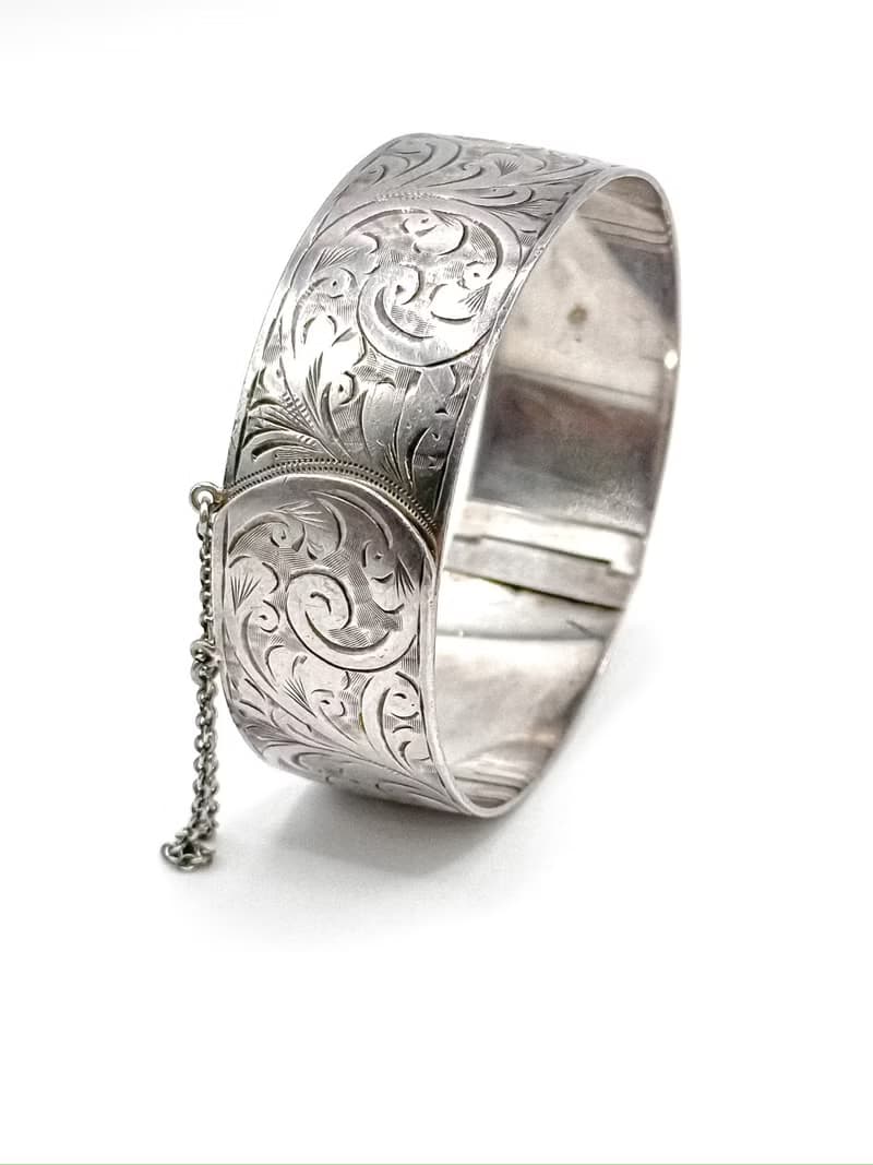 不朽古董珠寶系列——英國銀匠手工・經典刻花純銀扣環手鐲
