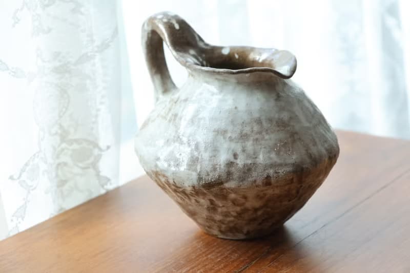 【喬遷禮物】美國進口土手捏陶壺造型花器化妝土白釉原土質感詫寂