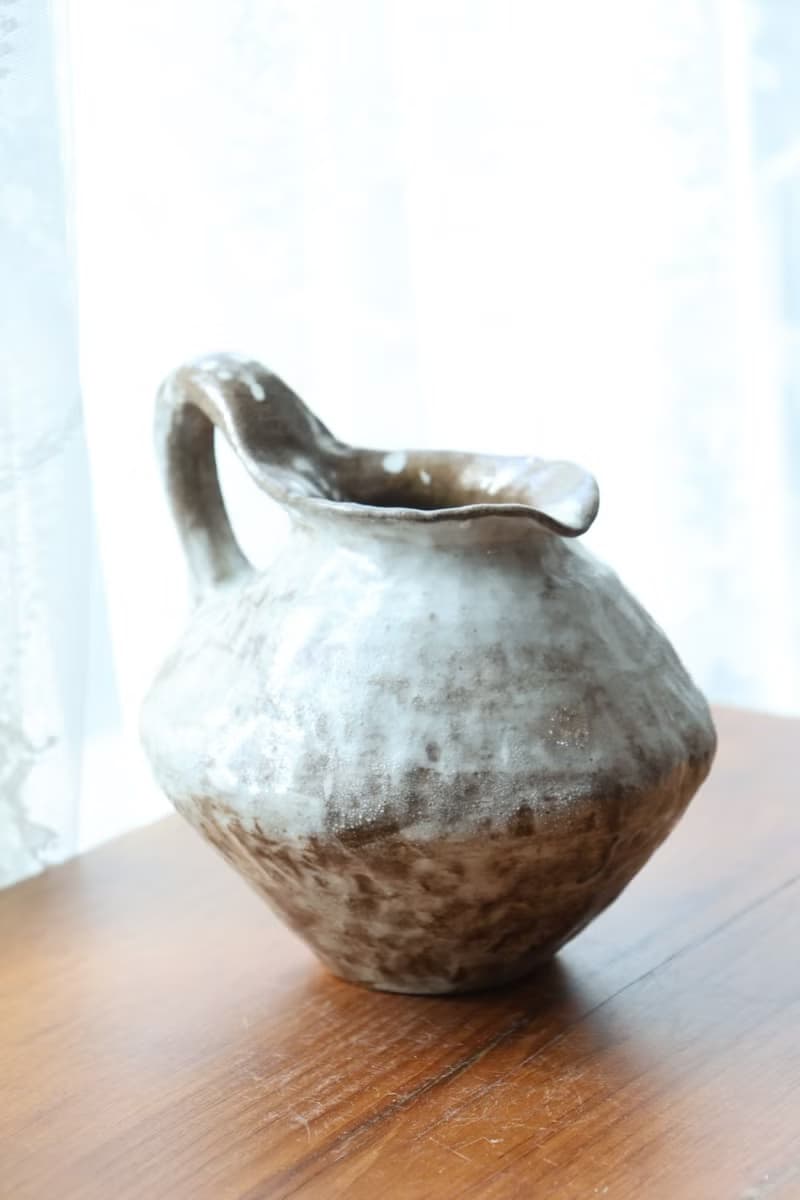 【喬遷禮物】美國進口土手捏陶壺造型花器化妝土白釉原土質感詫寂