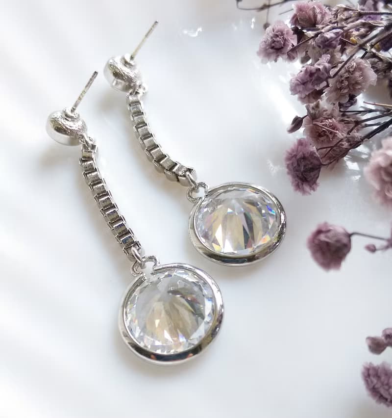 Vintage Jewelry 西洋古董飾品 銀色調 盒子鍊 飛碟圓鑽 針式耳環