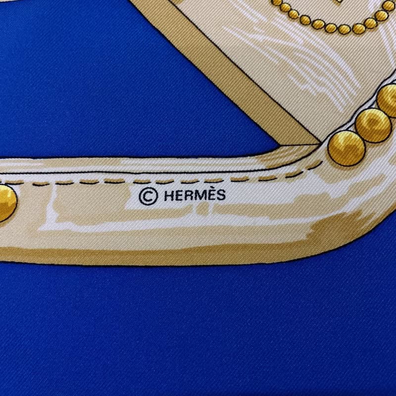 【日本直送 中古美品】エルメス HERMES スカーフ カレ 90 大判スカーフ 正方形 AUX CHAMPS フィールドへ フラワー タッセル シルク