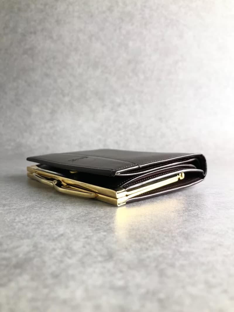 【 日本直送　名牌中古包 】Yves Saint Laurent イヴ・サンローラン 財布 ブラウン YSL レザー がま口 二つ折り財布 mf4wv6