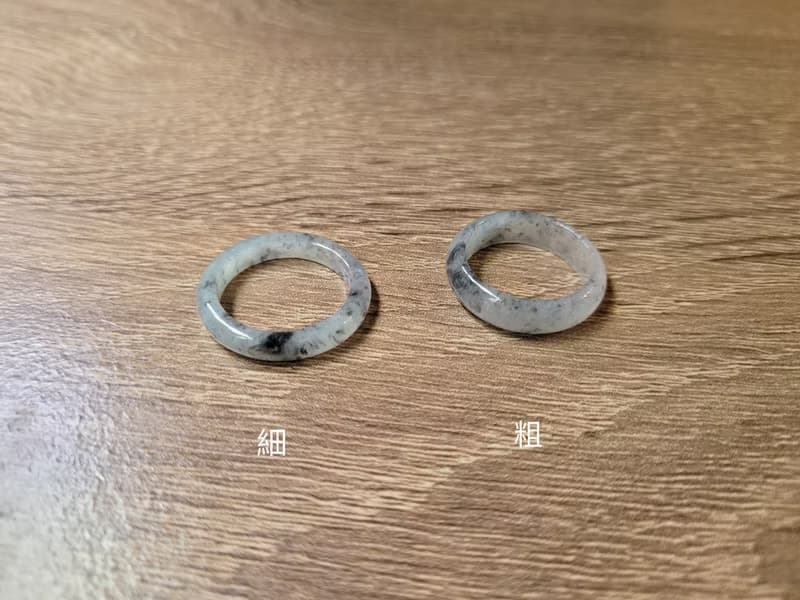 【親翠】天然翡翠 白烏雞芝蔴糊手指鐲戒圈 送禮首選