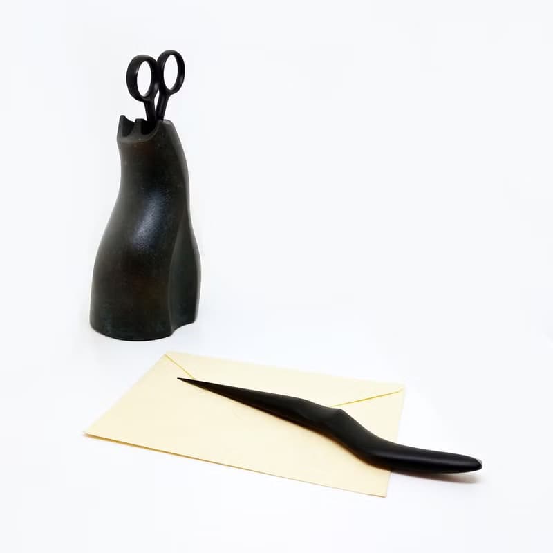 【珍藏藝品】早期古件-德國青銅雕塑雙刀座事務組合 | HYN
