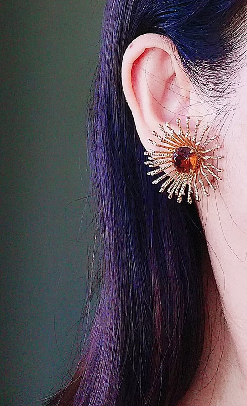Vintage Jewelry 西洋古董飾品 SARAH COV Golden Mum 夾式耳環