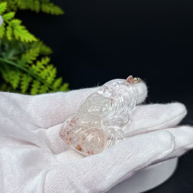 玻璃體雪花幽靈水晶吊墜 立體手雕九尾狐後項錬 冰透粉嫩靈修祥瑞