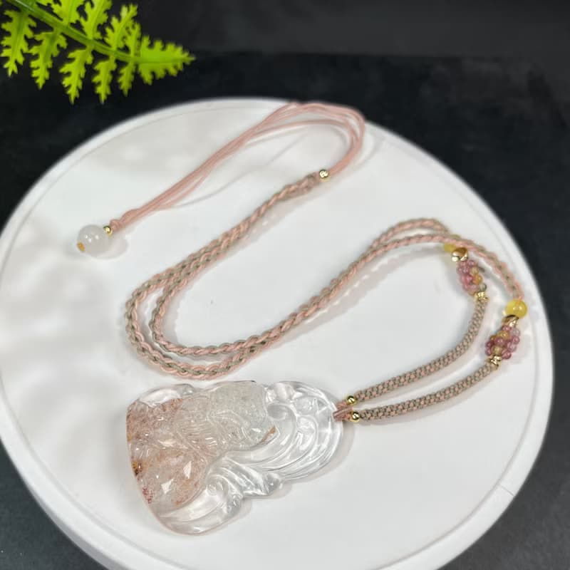 玻璃體雪花幽靈水晶吊墜 立體手雕九尾狐後項錬 冰透粉嫩靈修祥瑞