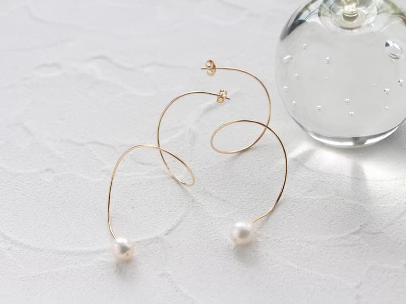 14kgf-Spiral pearl pierced earrings