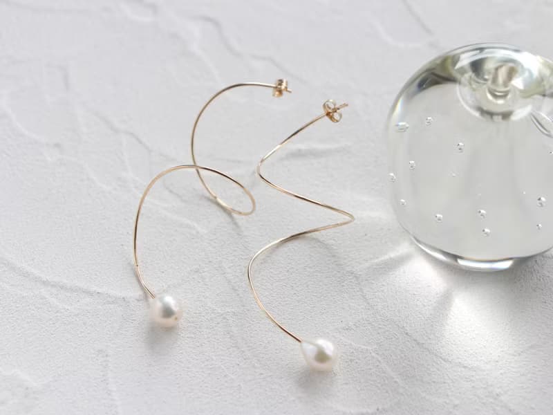 14kgf-Spiral pearl pierced earrings