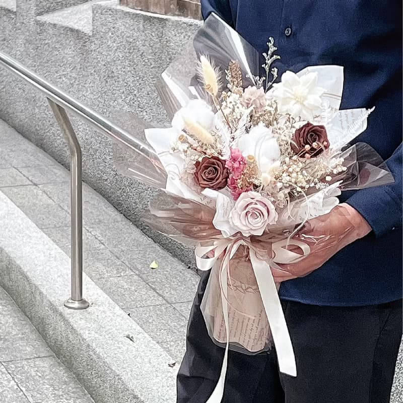 苦甜巧克力永生花花束 | 大地色系 紀念日 情人節禮物 生日禮物