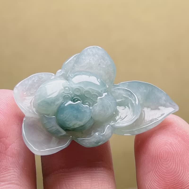 冰種飄花翡翠巧雕蓮花 |  裸石 | 天然緬甸玉A貨翡翠 | 送禮
