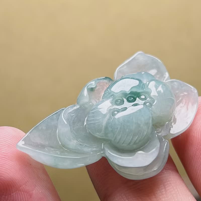 冰種飄花翡翠巧雕蓮花 |  裸石 | 天然緬甸玉A貨翡翠 | 送禮