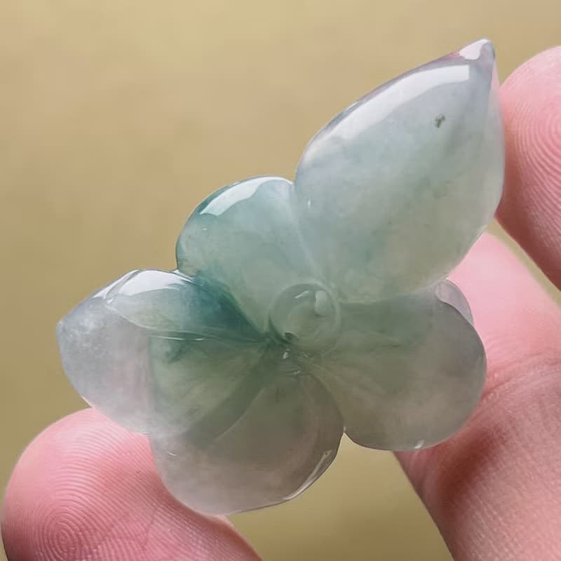 冰種飄花翡翠巧雕蓮花 |  裸石 | 天然緬甸玉A貨翡翠 | 送禮