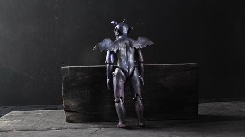 惡魔伯爵 (雕塑 陶偶 公仔)