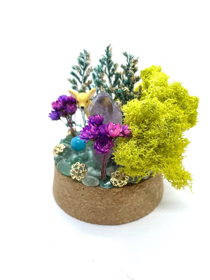 綠色森林-小鹿與紫水晶/海藍寶珠-手工玻璃罩公仔/水晶/乾燥花