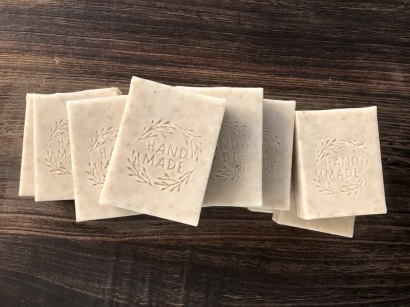 中性。洋甘菊水解蠶絲蛋白手工皂。