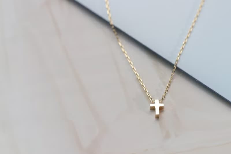 14K 立體十字架項鍊