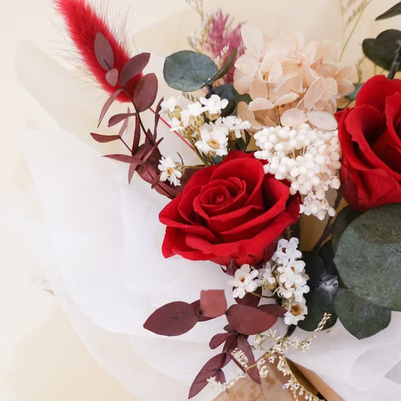 2朵永生紅玫瑰花束
