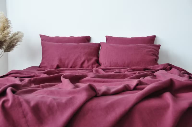 Raspberry linen fitted sheet / Softened linen bed sheet / Deep pocket