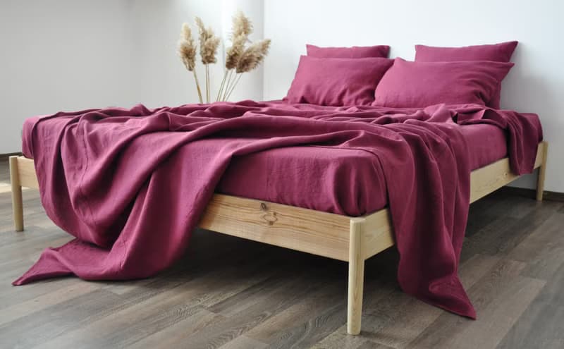 Raspberry linen fitted sheet / Softened linen bed sheet / Deep pocket