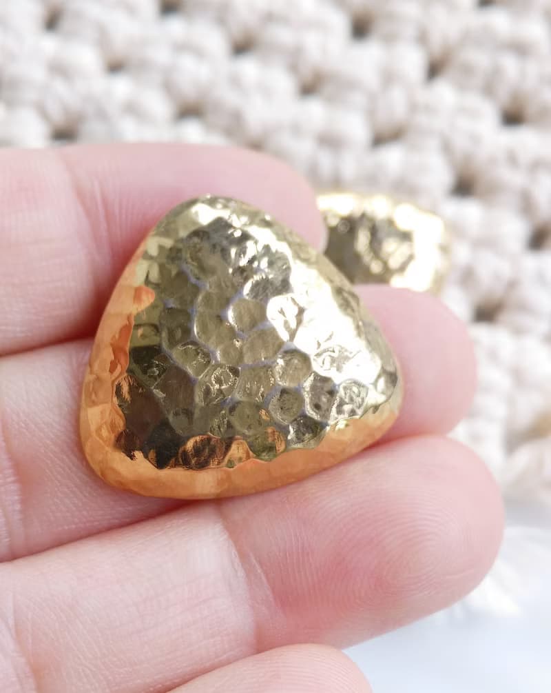 Vintage Jewelry 西洋古董飾品 金色調 鍛敲質感 三角 針式耳環