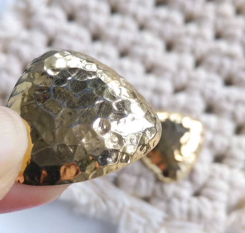 Vintage Jewelry 西洋古董飾品 金色調 鍛敲質感 三角 針式耳環