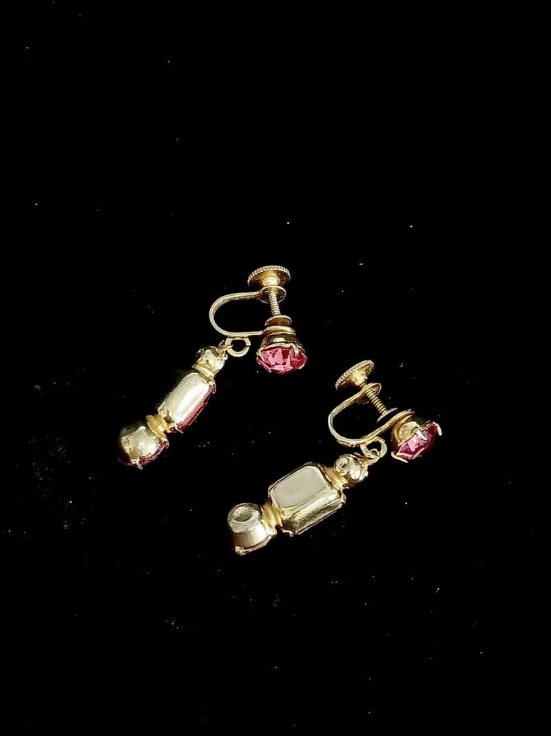 vintage jewelry  典雅垂墜造型粉光萊茵 夾式耳環