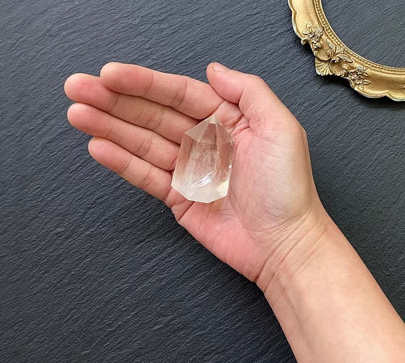 能量擺件-天使之翼 天然冰透可愛胖胖藍針白水晶能量柱 冥想 療癒