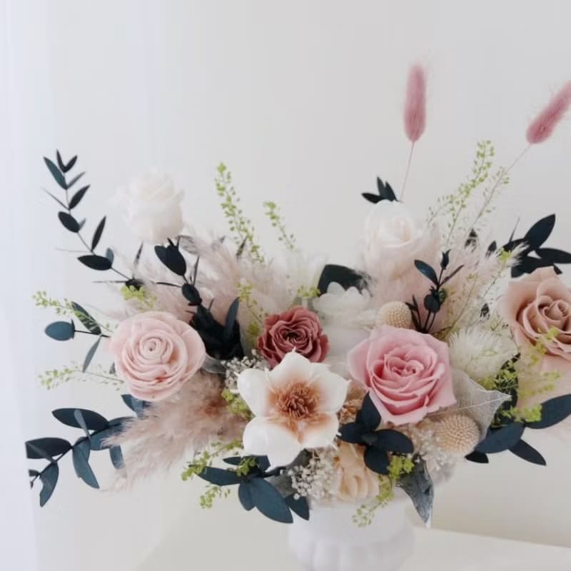 古典高腳花翁永生盆花 奶茶粉永生花 永生玫瑰花 開幕盆花