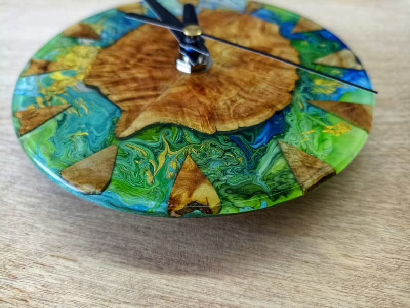 鐘 手 工藝品 生日禮物 居家裝飾 Wall clock wood and resin / Wall decor
