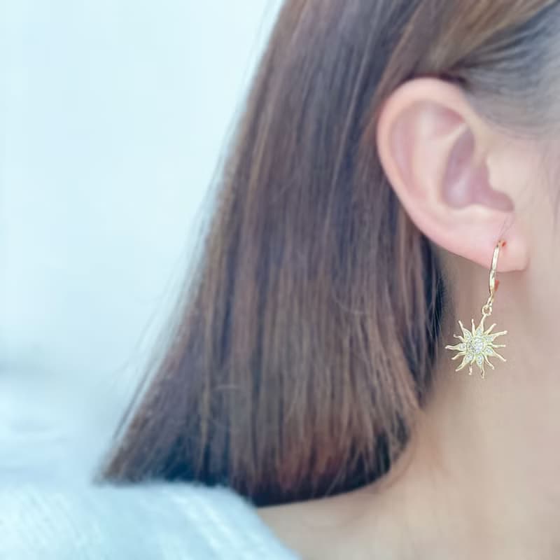 Giftest 18K鍍金 / 太陽之光 基督教耶穌福音飾品耳環星星J52
