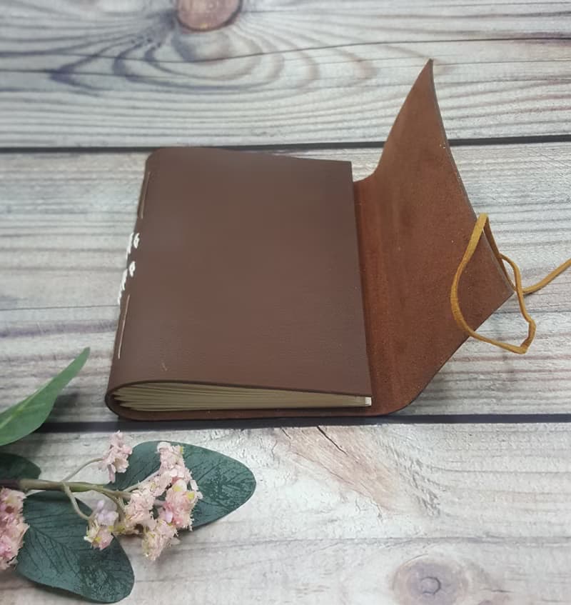 Daisy Mixed Stitching Journal - Brownish