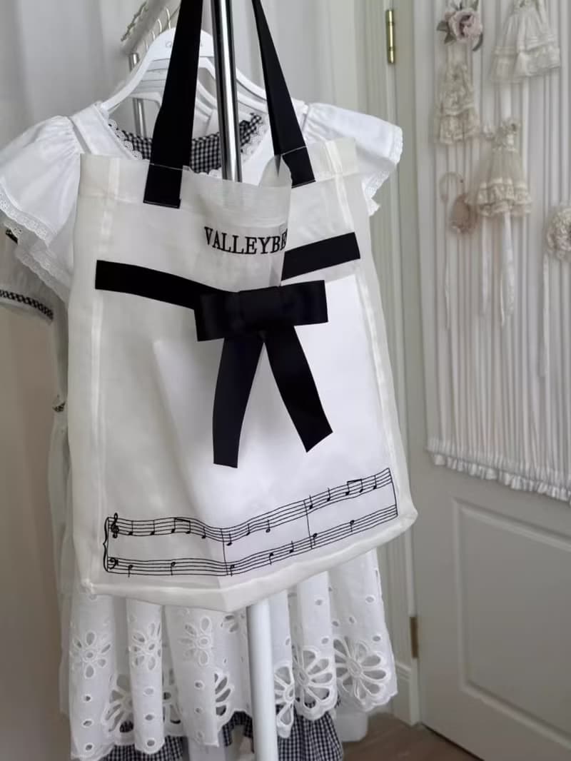 琴譜刺繡 洋娃娃和小熊跳舞  歐根紗單肩包