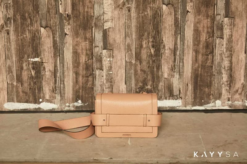 Cruise flap bag in nude
