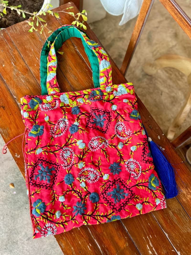 手工刺繡 橙紅色 花卉 索繩束口 手袋 手提包