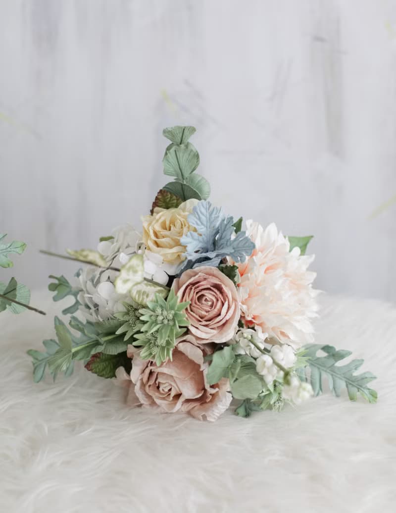 POCAHONTAS | Handmade Mini Flower Bouquet