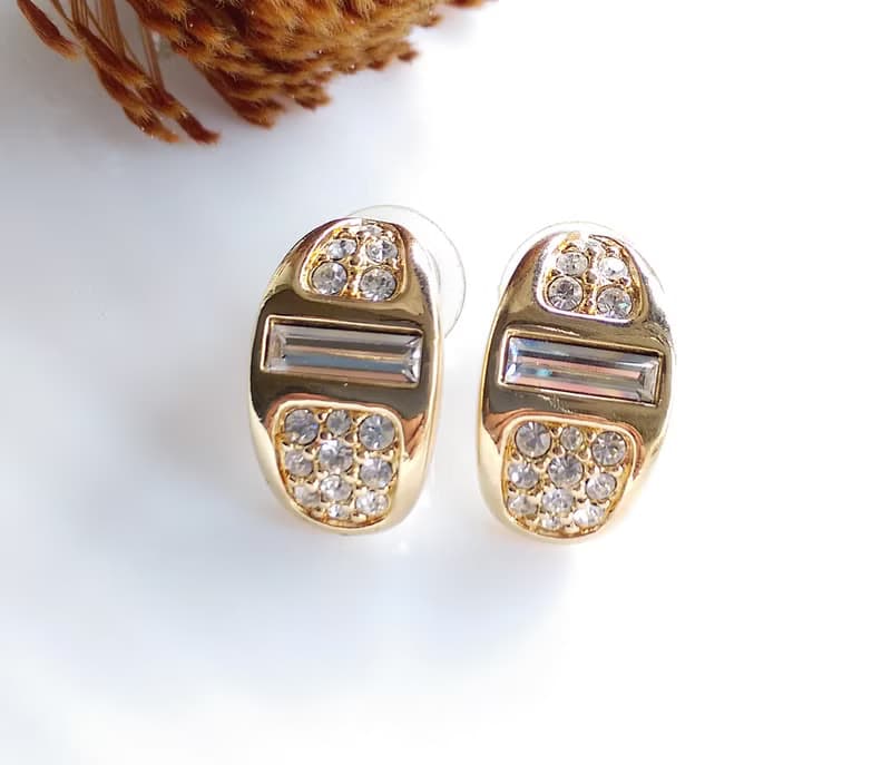 Vintage Jewelry 西洋古董飾品 SWAROVSKI 都會 針式耳環