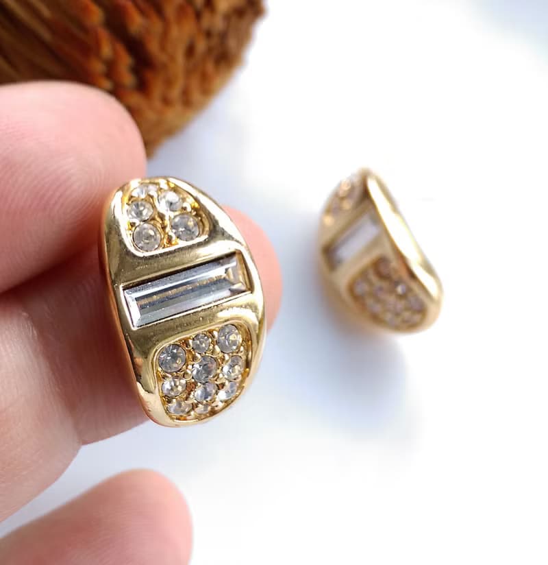 Vintage Jewelry 西洋古董飾品 SWAROVSKI 都會 針式耳環